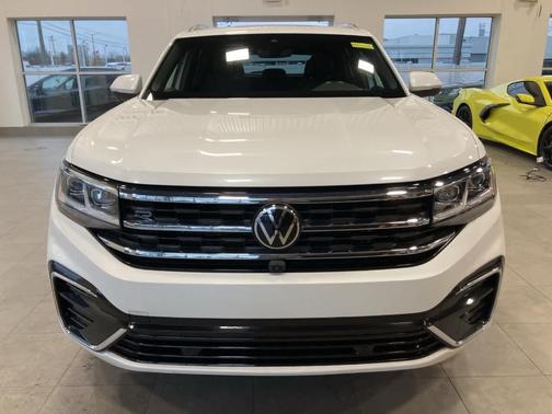 2023 Volkswagen Atlas Cross Sport 3.6L V6 SEL Premium R-Line