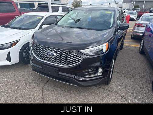 Agate Black Metallic 2024 Ford Edge SEL