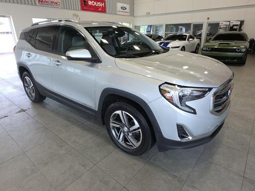 Quicksilver Metallic 2020 GMC Terrain SLT