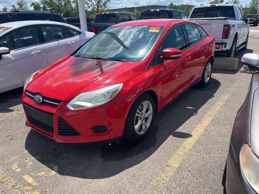 Race Red 2013 Ford Focus SE