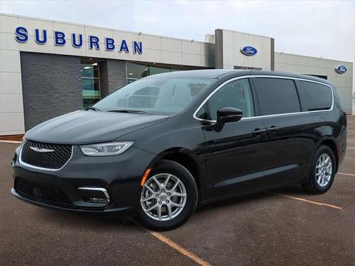 2024 Chrysler Pacifica Touring-L
