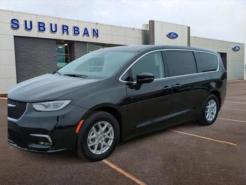 2024 Chrysler Pacifica Touring-L