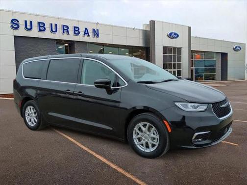 2024 Chrysler Pacifica Touring-L