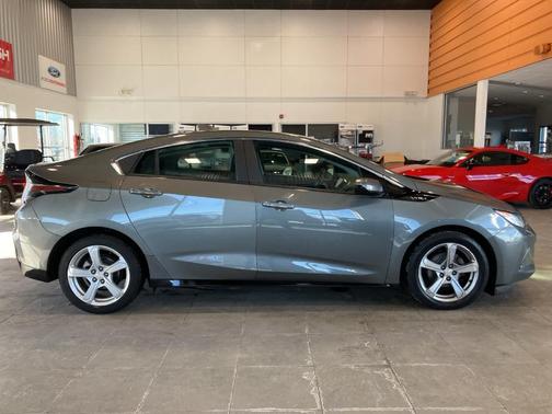 2017 Chevrolet Volt LT