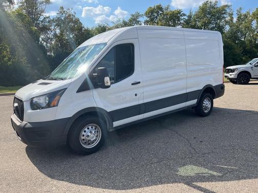 2024 Ford Transit-250 148 WB Medium Roof Cargo