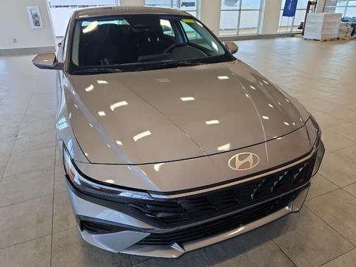 Metal 2024 Hyundai ELANTRA SEL