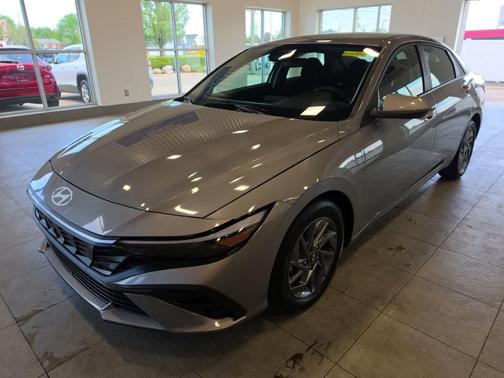 Metal 2024 Hyundai ELANTRA SEL