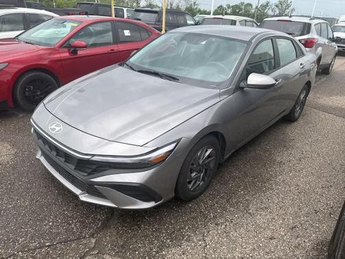 Metal 2024 Hyundai ELANTRA SEL