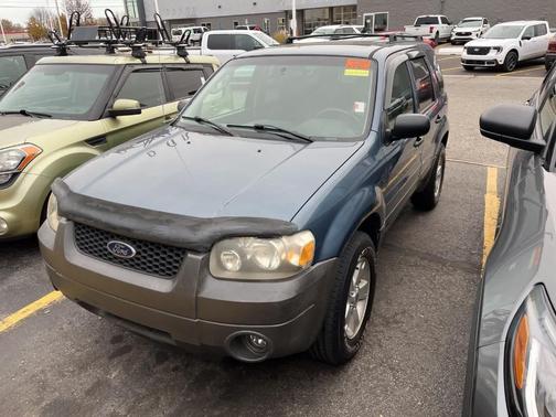 2005 Ford Escape XLT
