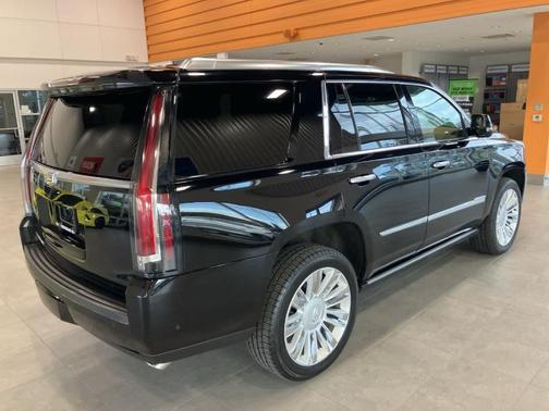 2019 Cadillac Escalade Platinum