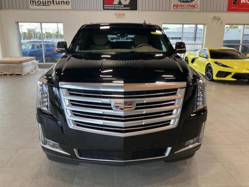 2019 Cadillac Escalade Platinum