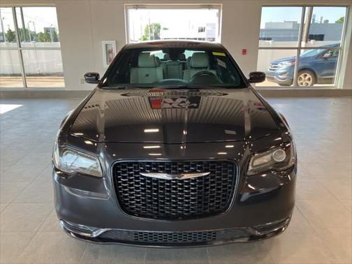 2017 Chrysler 300 S