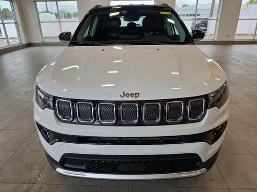 Bright White Clearcoat 2022 Jeep Compass Limited