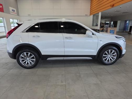 White 2019 Cadillac XT4 Premium Luxury