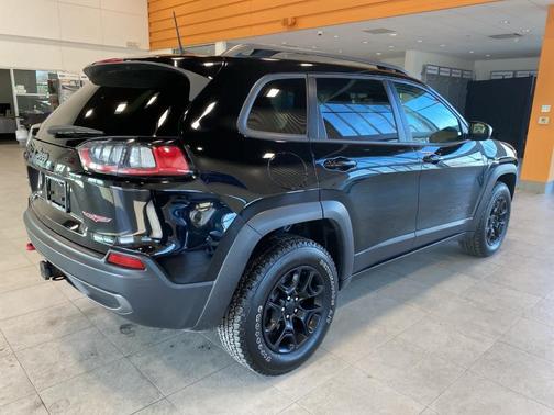 2020 Jeep Cherokee Trailhawk