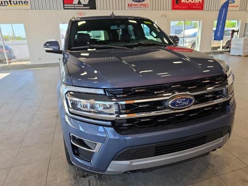 Infinite Blue Metallic Tinted Clearcoat 2022 Ford Expedition Limited
