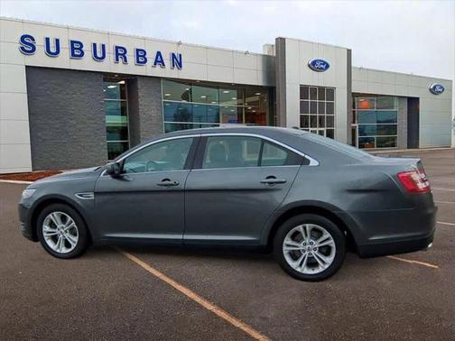 2016 Ford Taurus SEL