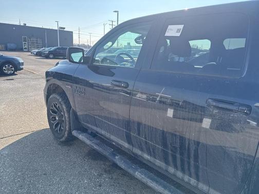 2022 RAM 1500 Classic SLT