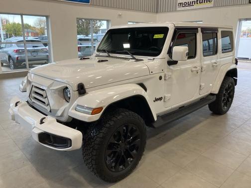 2021 Jeep Wrangler Unlimited Sahara Altitude