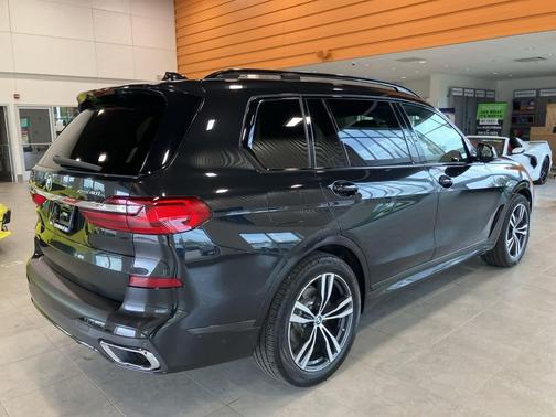 2019 BMW X7 xDrive40i
