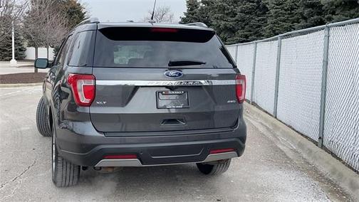 Photo 5 of 36 of 2019 Ford Explorer XLT