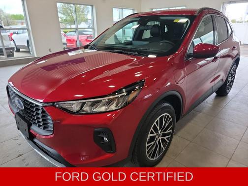 Rapid Red Metallic Tinted Clearcoat 2025 Ford Escape PHEV