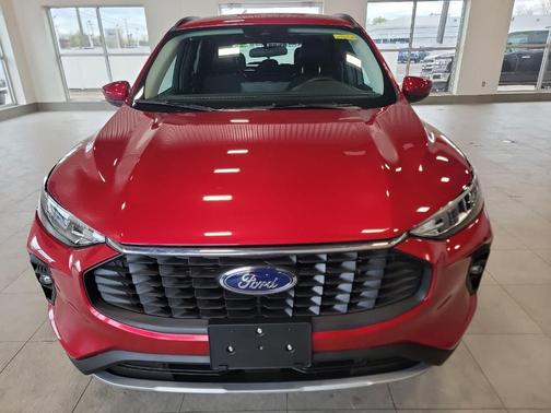 Rapid Red Metallic Tinted Clearcoat 2025 Ford Escape PHEV