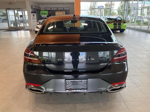 2025 Genesis G70 2.5T