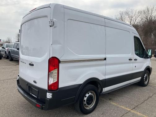 Oxford White 2017 Ford Transit-150 Base
