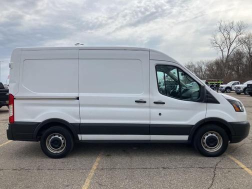 Oxford White 2017 Ford Transit-150 Base