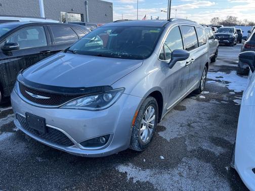 2018 Chrysler Pacifica Touring-L