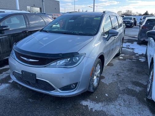 2018 Chrysler Pacifica Touring-L