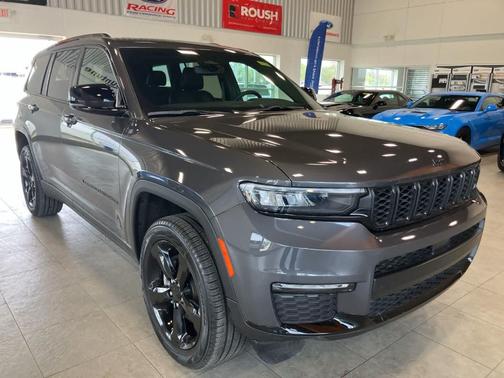 Metallic 2024 Jeep Grand Cherokee L Limited
