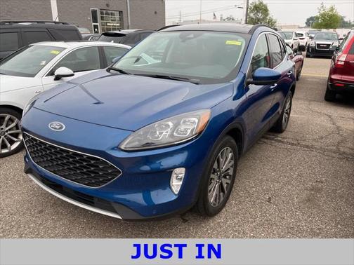 2022 Ford Escape Titanium
