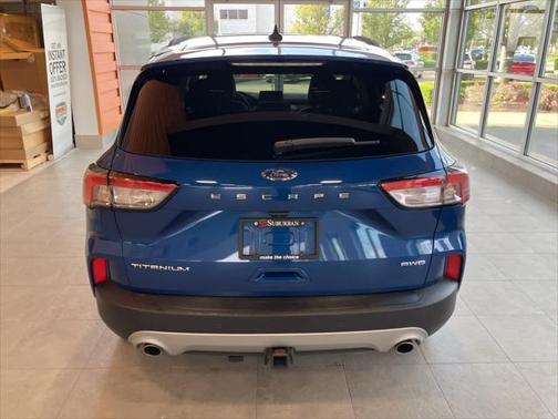 2022 Ford Escape Titanium