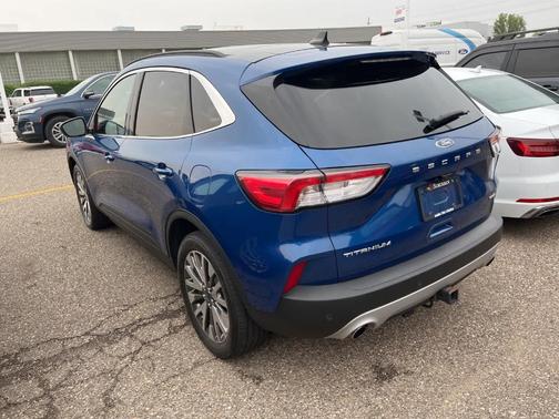 2022 Ford Escape Titanium