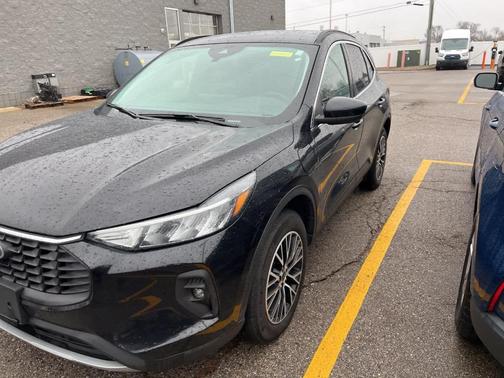 2025 Ford Escape PHEV