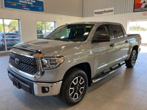 2018 Toyota Tundra SR5