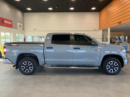 2018 Toyota Tundra SR5