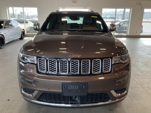 2021 Jeep Grand Cherokee Summit