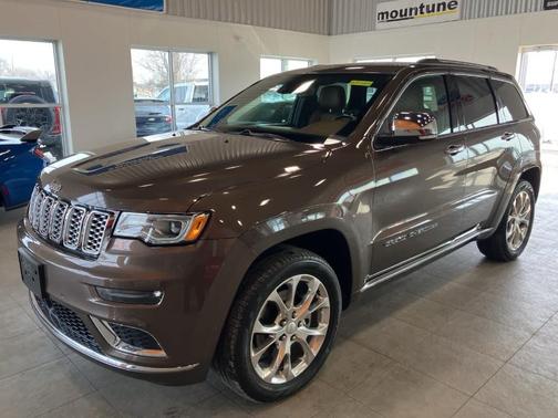 2021 Jeep Grand Cherokee Summit