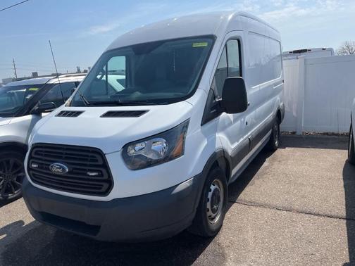 Oxford White 2017 Ford Transit-150 Base