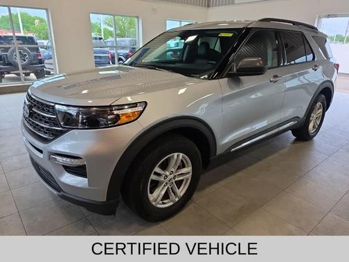 Iconic Silver Metallic 2023 Ford Explorer XLT