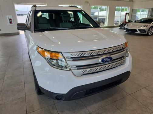 Oxford White 2015 Ford Explorer Base