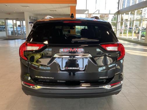 2022 GMC Terrain SLT