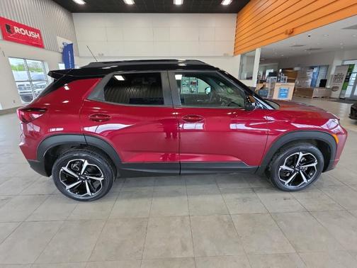 Crimson Metallic 2022 Chevrolet Trailblazer RS