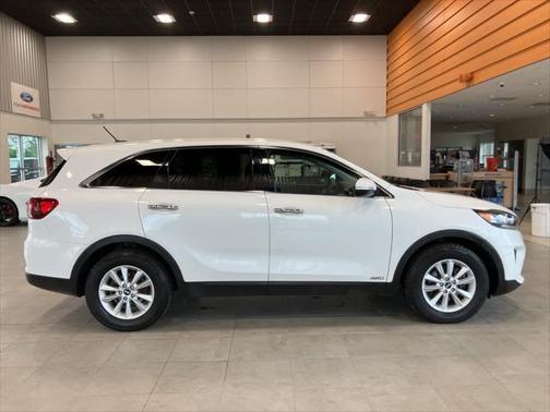 2019 Kia Sorento LX V6