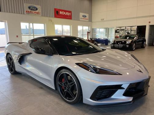 2021 Chevrolet Corvette Stingray w/3LT