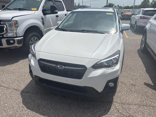 Crystal White Pearl 2019 Subaru Crosstrek 2.0i Premium