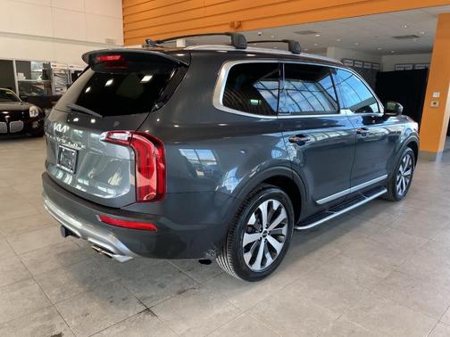 2022 Kia Telluride S